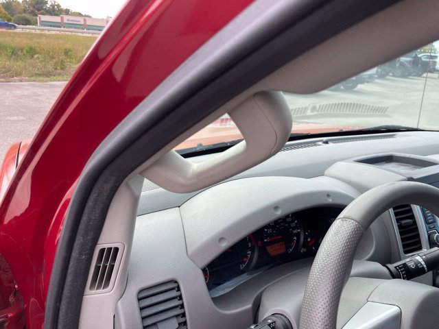 Used 2015 Nissan Frontier SV w/ SV Value Truck Package RWD image 17