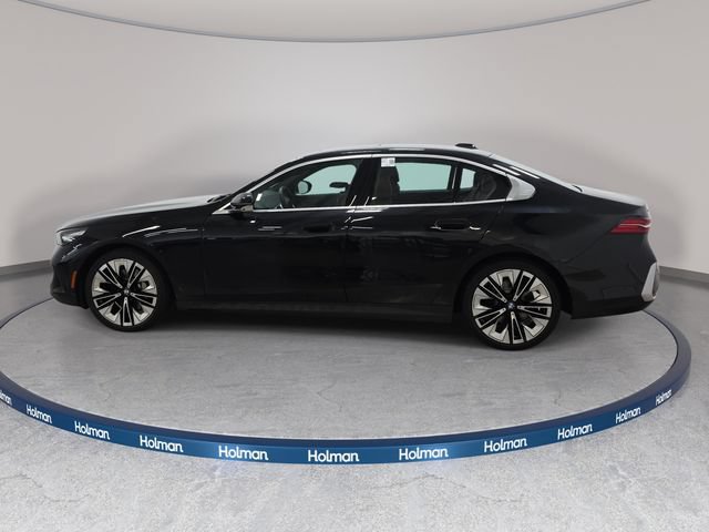 Certified 2024 BMW 530i xDrive w/ Premium Package AWD/4WD image 8
