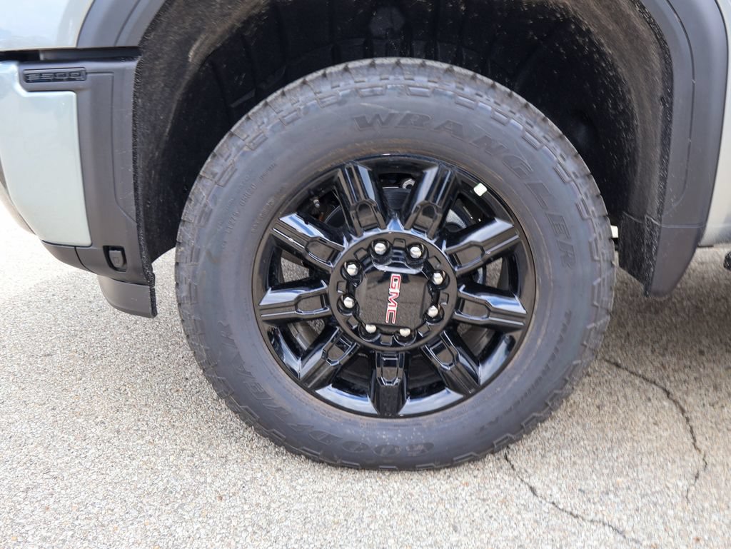 New 2026 GMC Sierra 2500 AT4 w/ AT4 Premium Plus Package AWD/4WD image 39