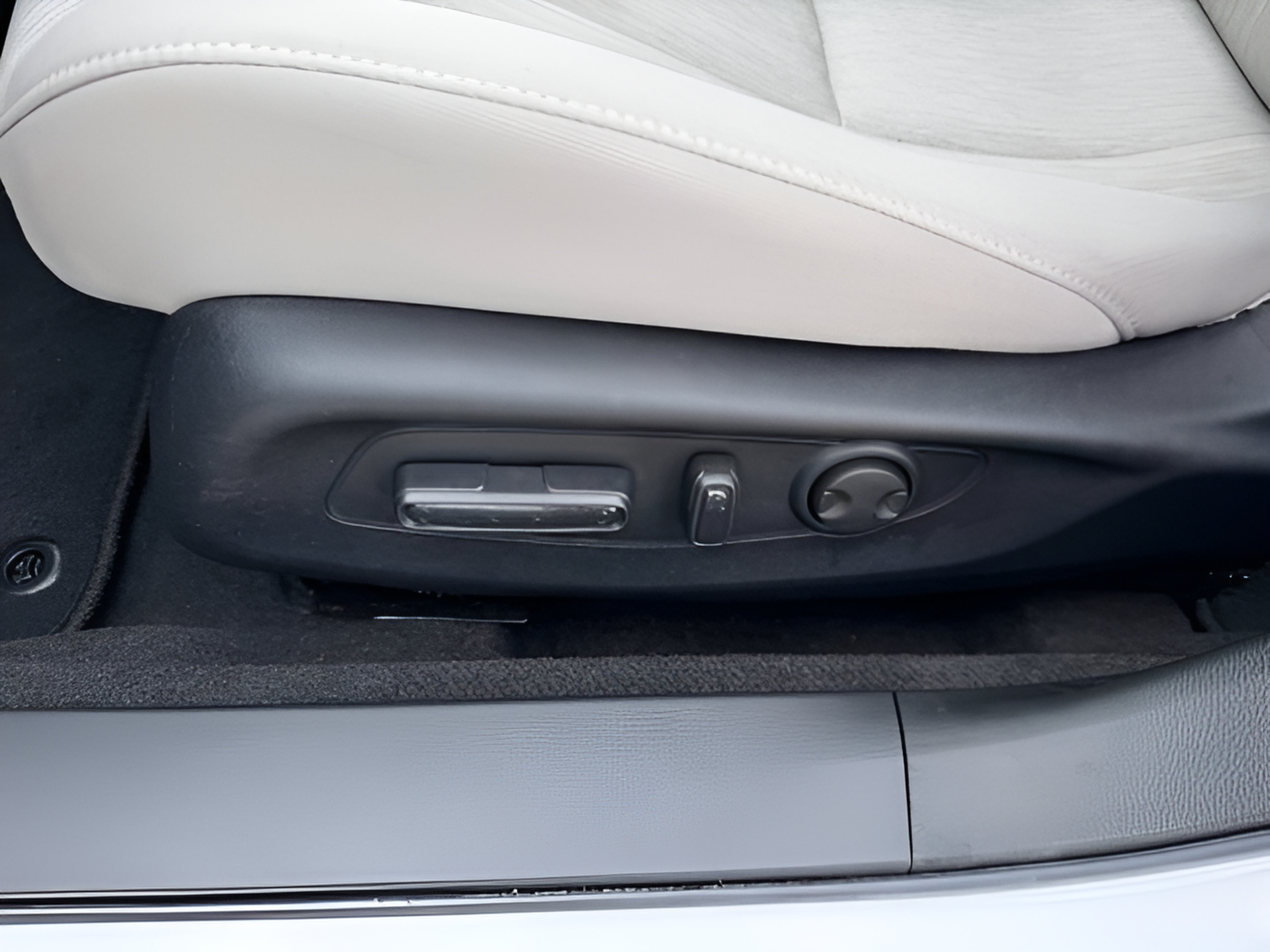 Certified 2023 Honda Accord EX image 23