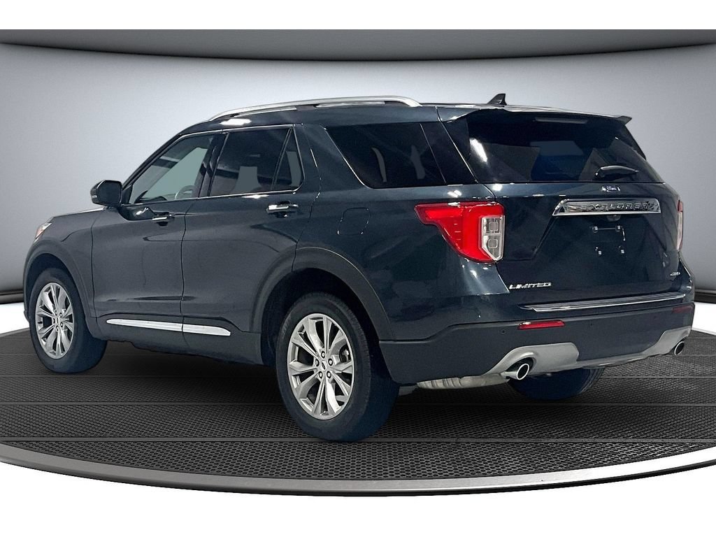 Used 2024 Ford Explorer Limited w/ Equipment Group 301A AWD/4WD image 18