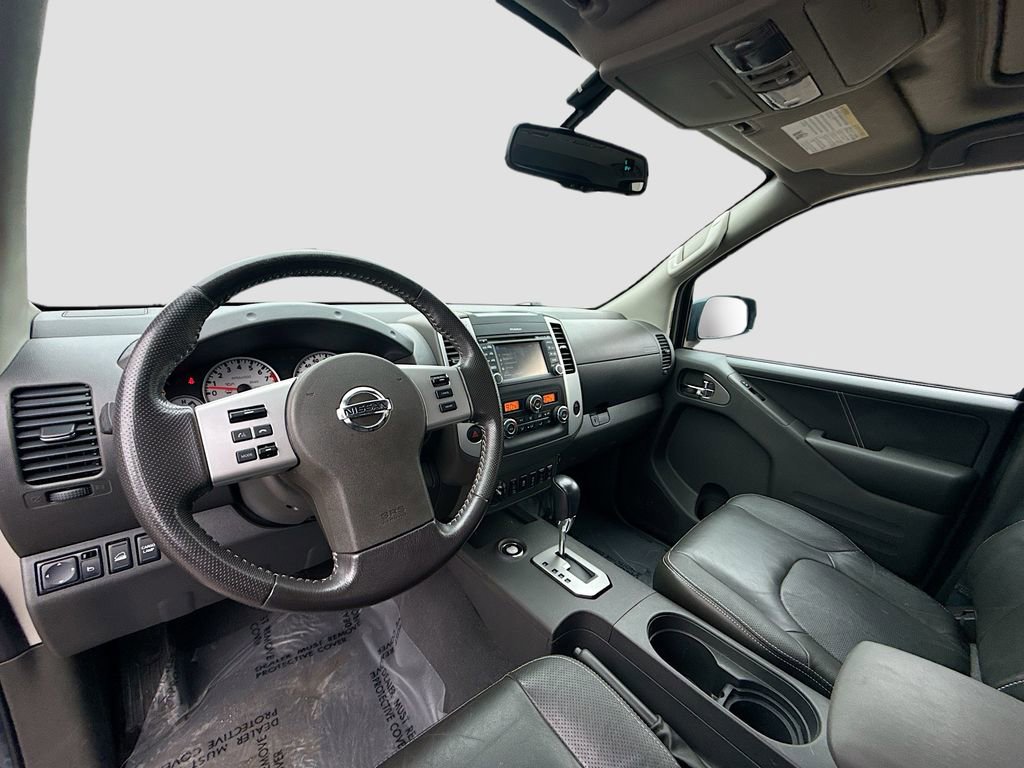 Used 2020 Nissan Frontier PRO-4X image 9
