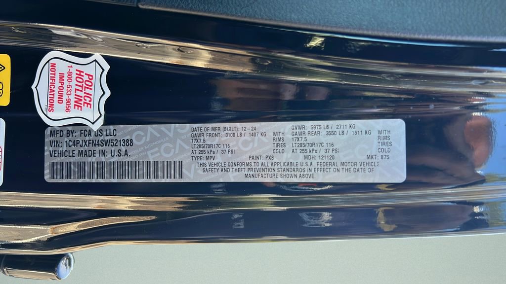 Used 2025 Jeep Wrangler Unlimited Rubicon w/ Convenience Group image 30