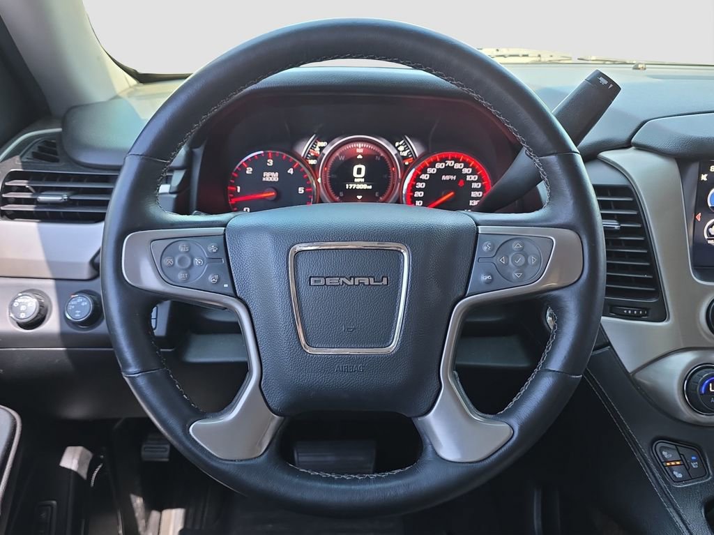Used 2015 GMC Yukon Denali w/ Open Road Package AWD/4WD image 9