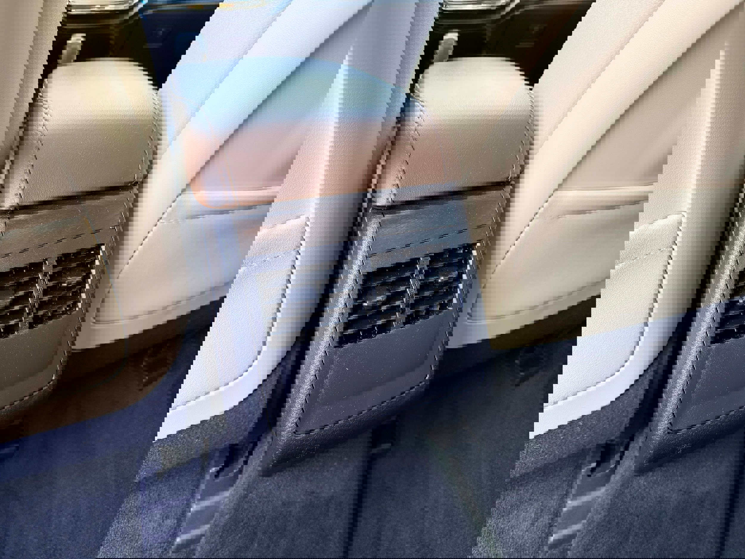 Used 2018 Toyota Avalon XLE Premium FWD image 15