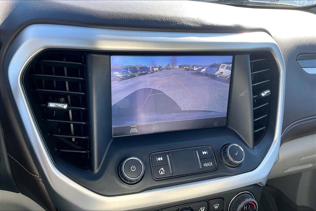 Used 2023 GMC Acadia SLT image 14