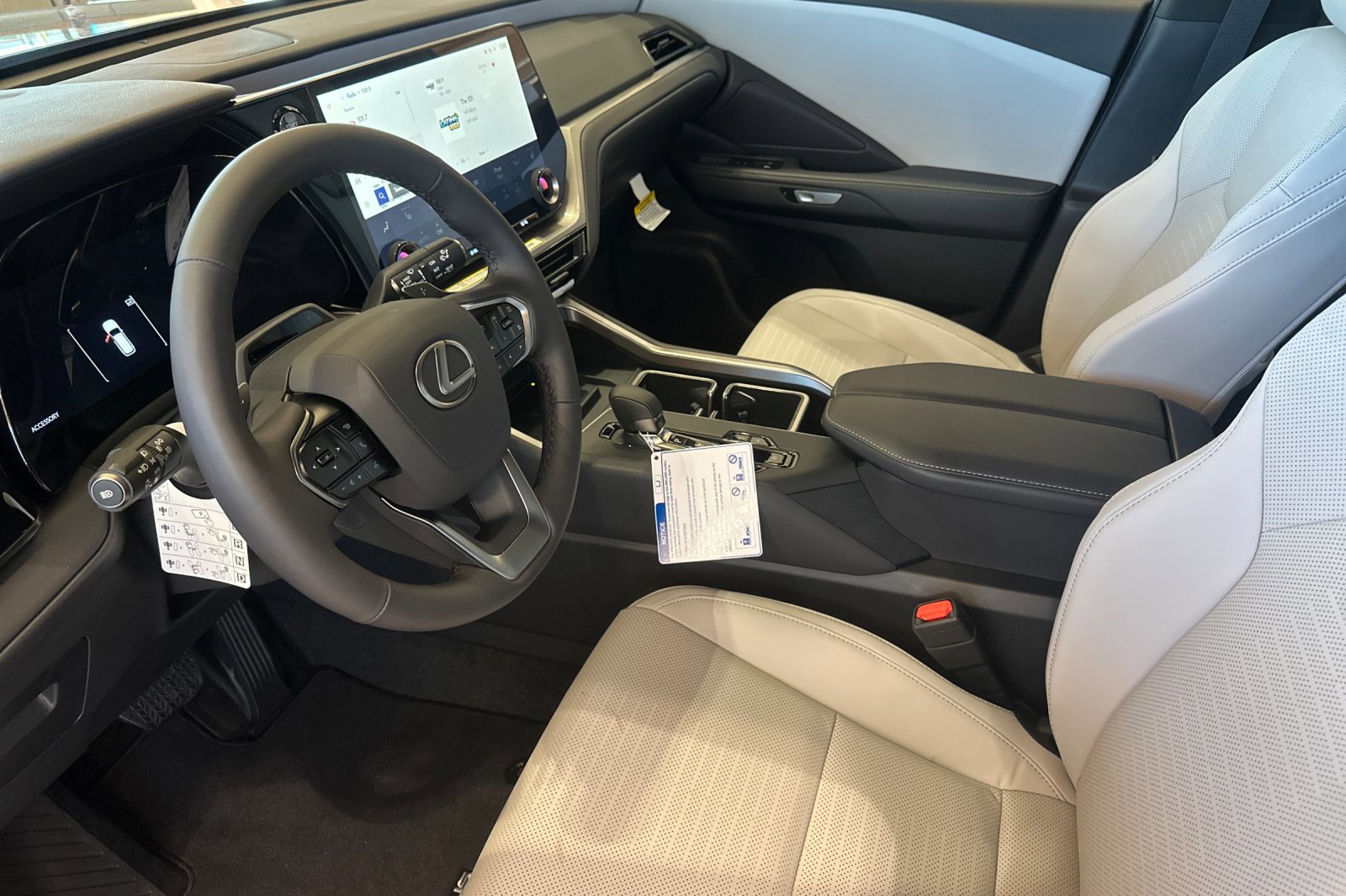 New 2025 Lexus TX 350 AWD image 10