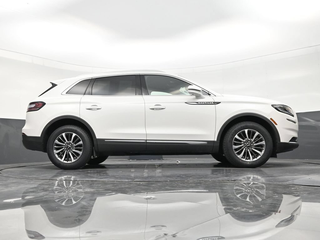 Used 2023 Lincoln Nautilus Reserve FWD image 25