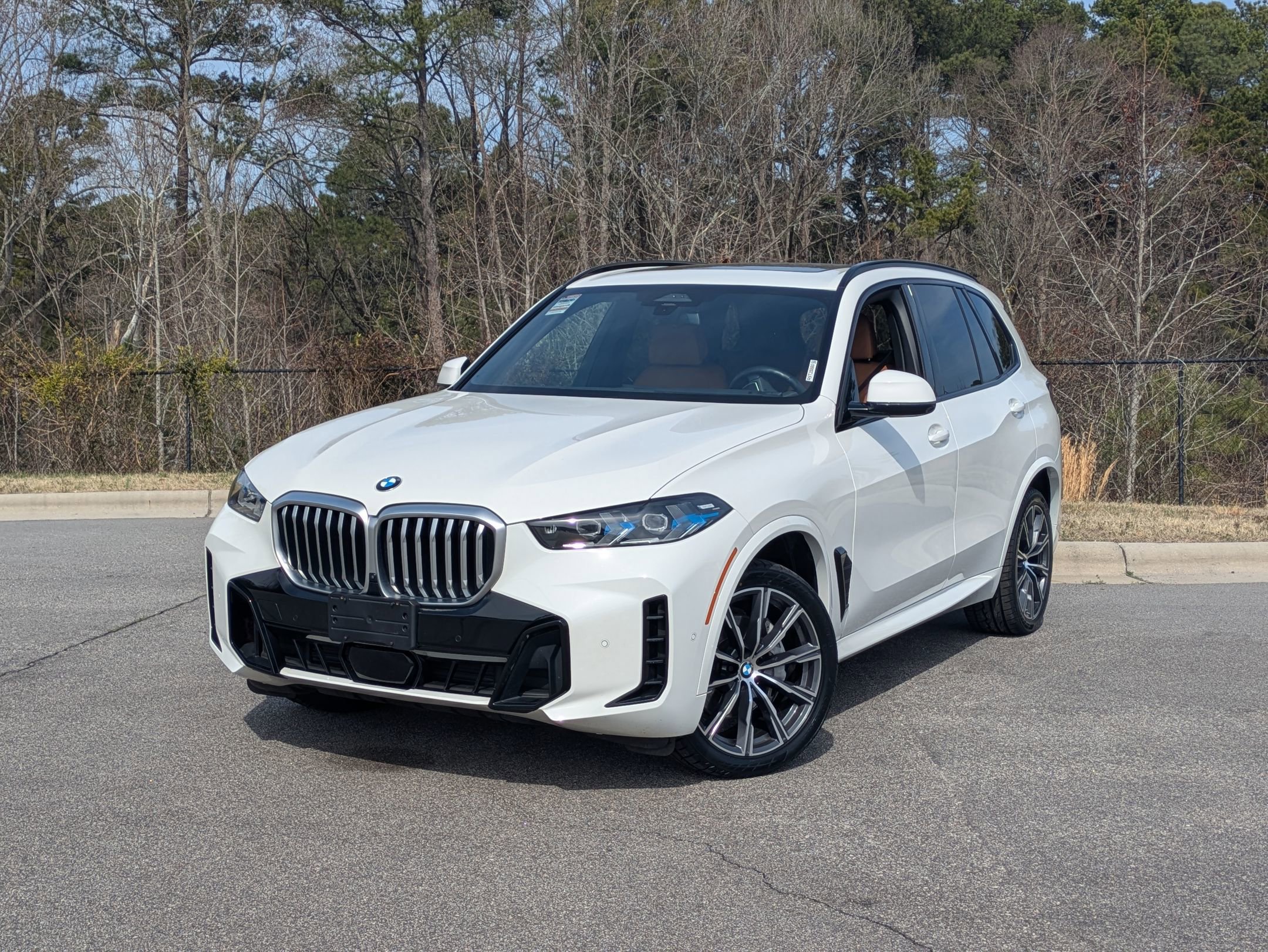 Used 2024 BMW X5 xDrive40i w/ M Sport Package image 1