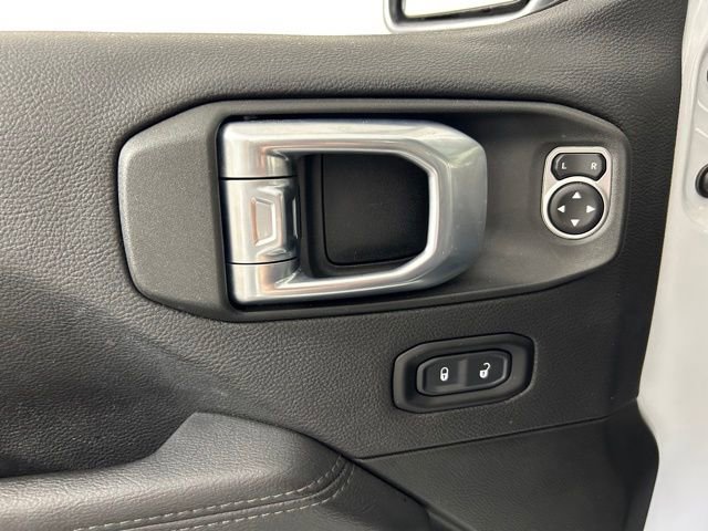 Used 2021 Jeep Wrangler Unlimited Sahara AWD/4WD image 20