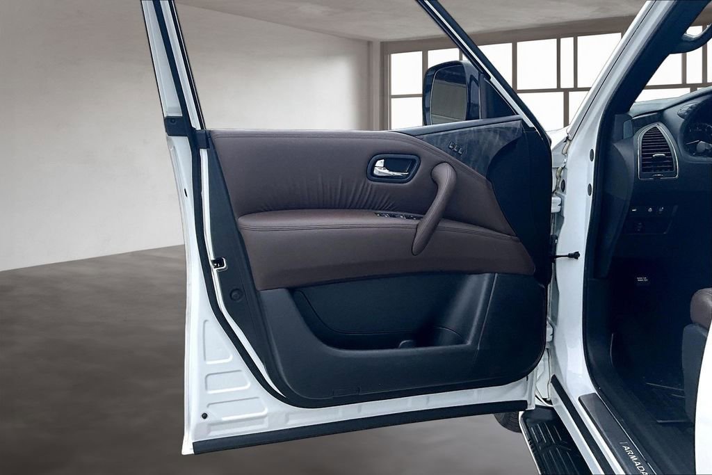 Used 2023 Nissan Armada Platinum w/ Captain's Chairs Package RWD image 19
