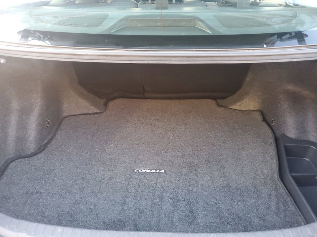 Used 2010 Toyota Corolla S image 26