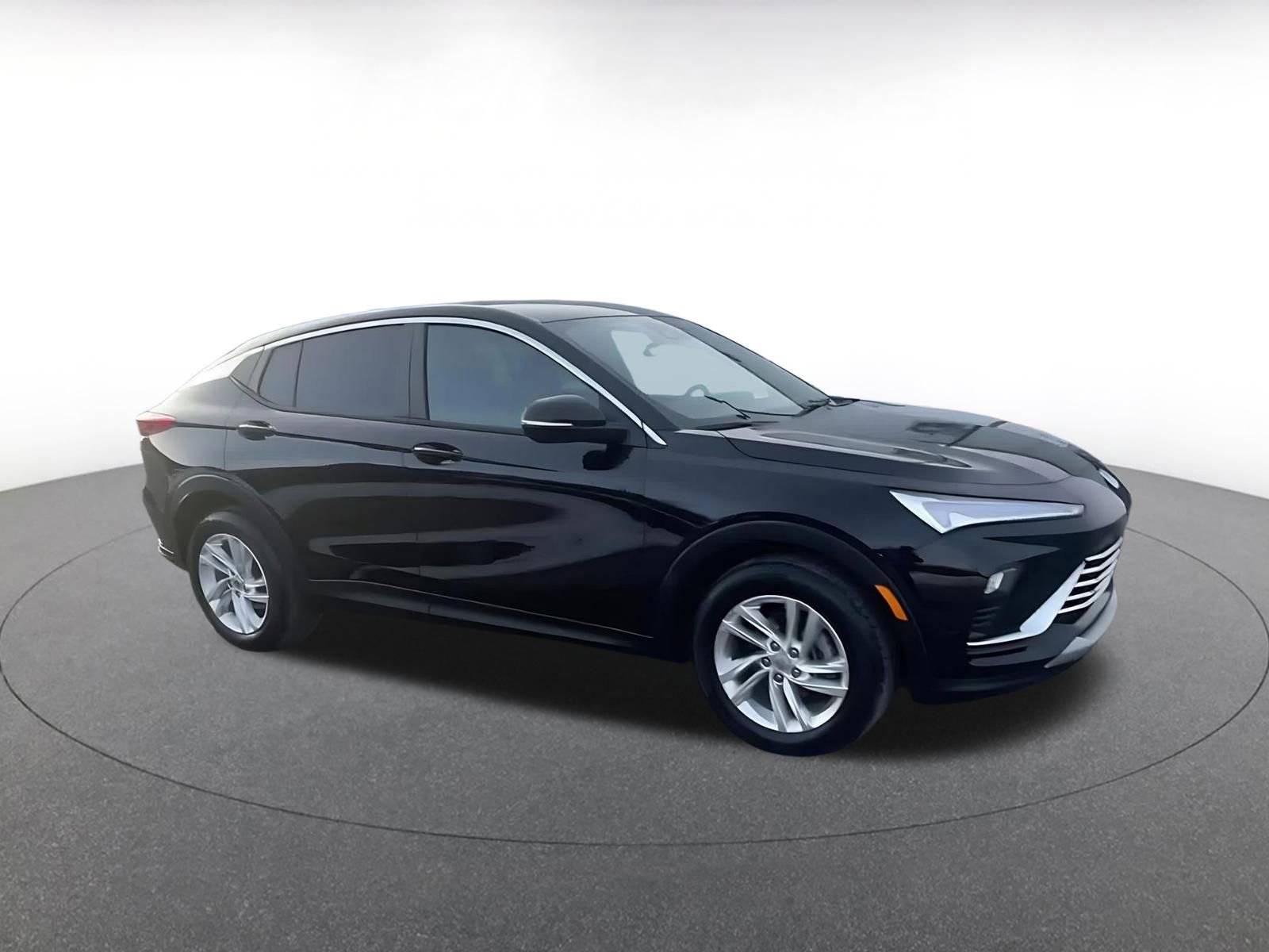 Used 2025 Buick Envista Preferred image 2