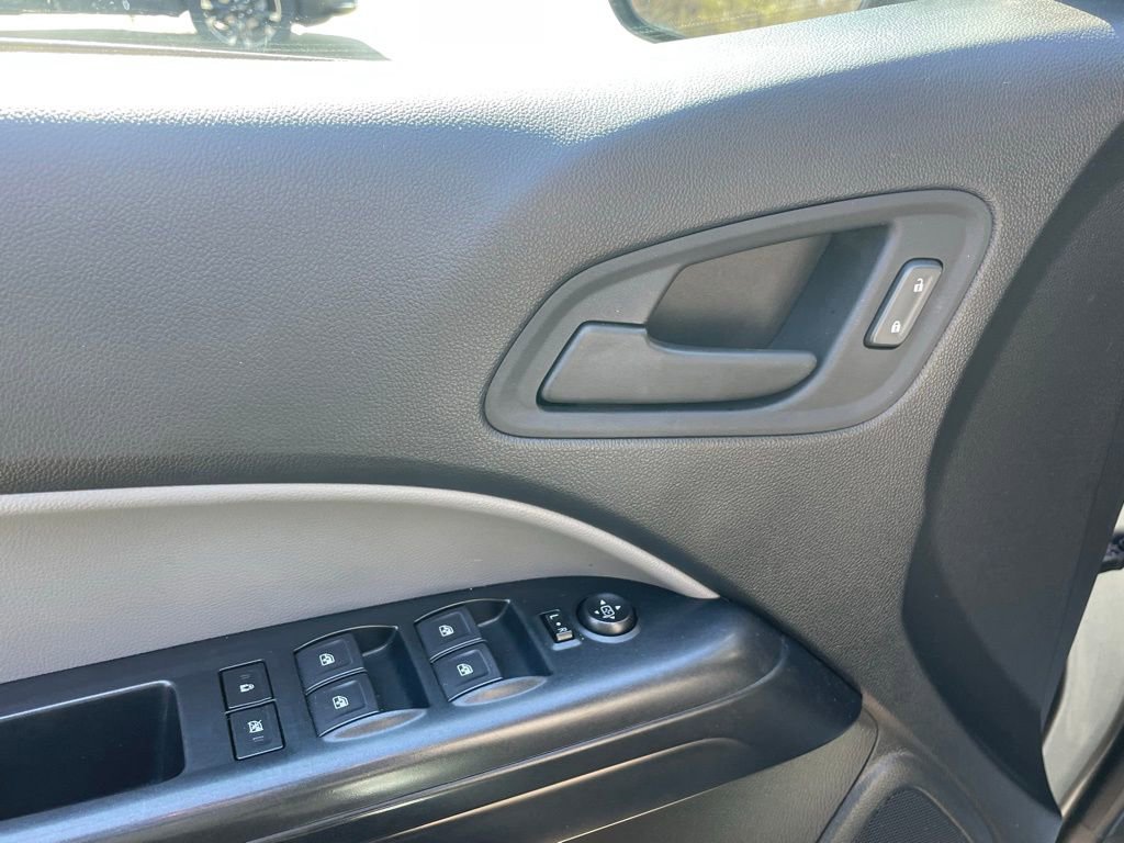 Certified 2022 Chevrolet Colorado W/T w/ Custom Special Edition image 28