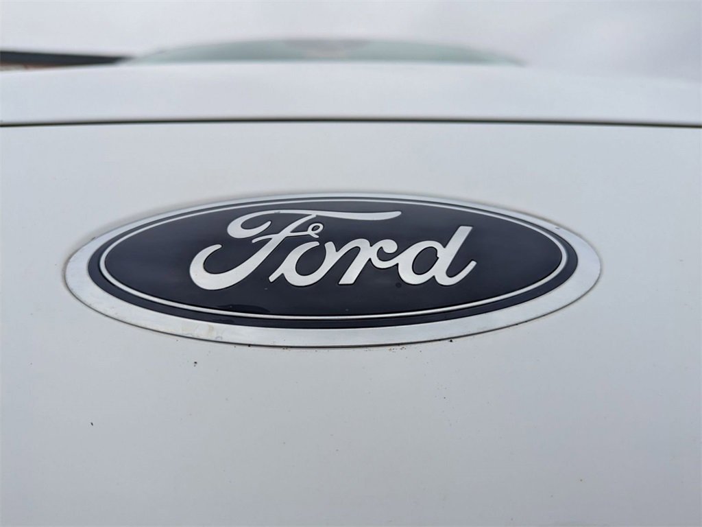 Used 2021 Ford Escape SE image 9