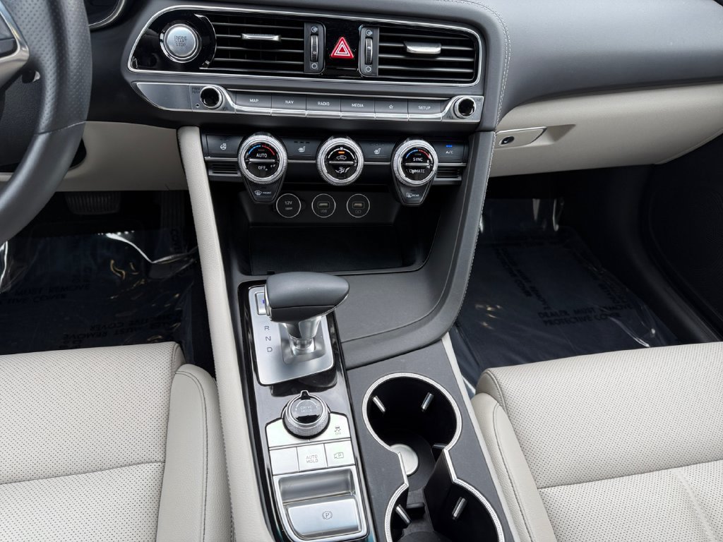 Used 2023 Genesis G70 2.0T AWD/4WD image 11