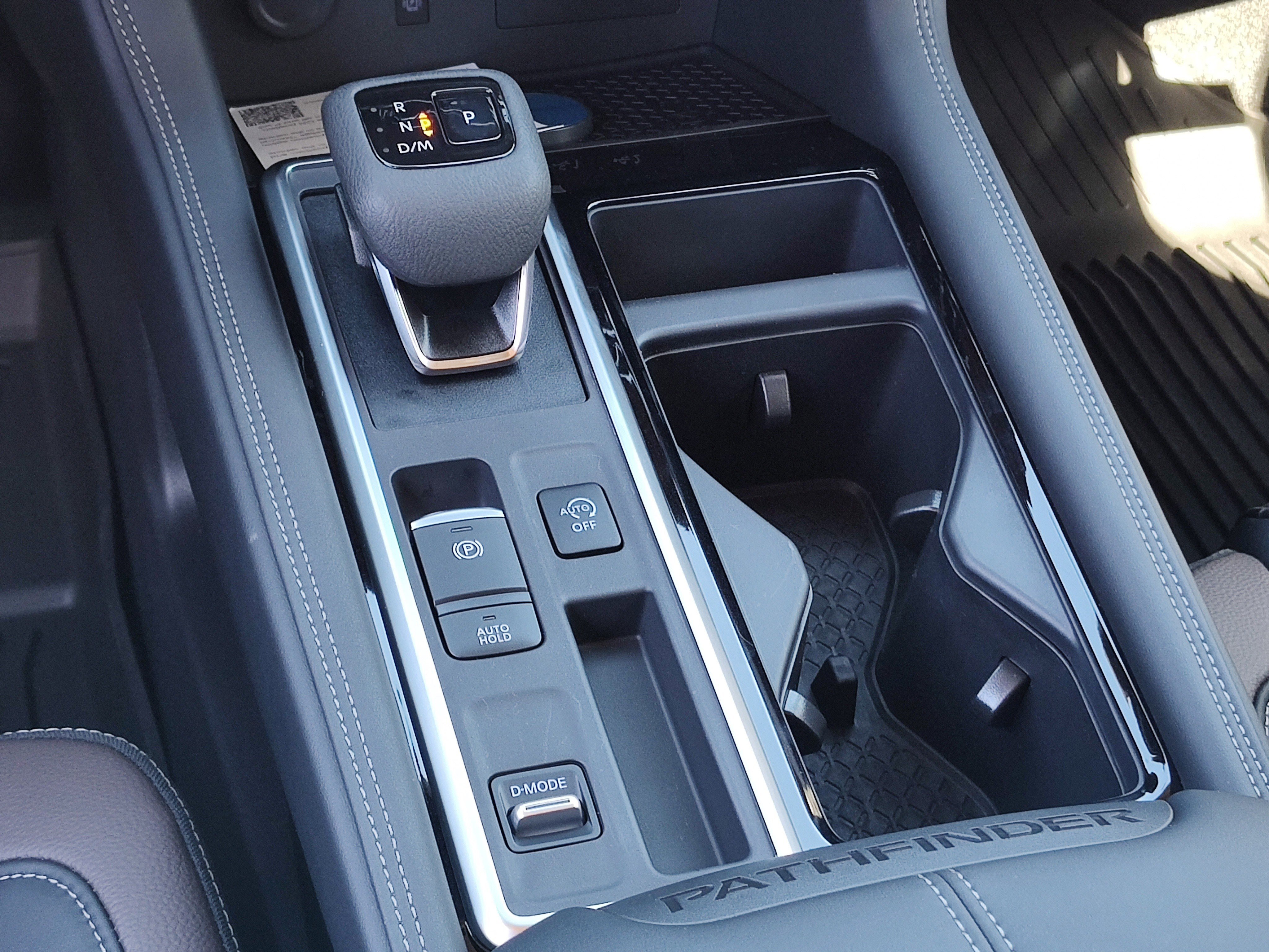 New 2026 Nissan Pathfinder Platinum image 10