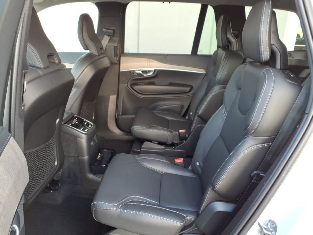 Certified 2024 Volvo XC90 T8 Ultimate w/ Protection Package Premier AWD/4WD image 8