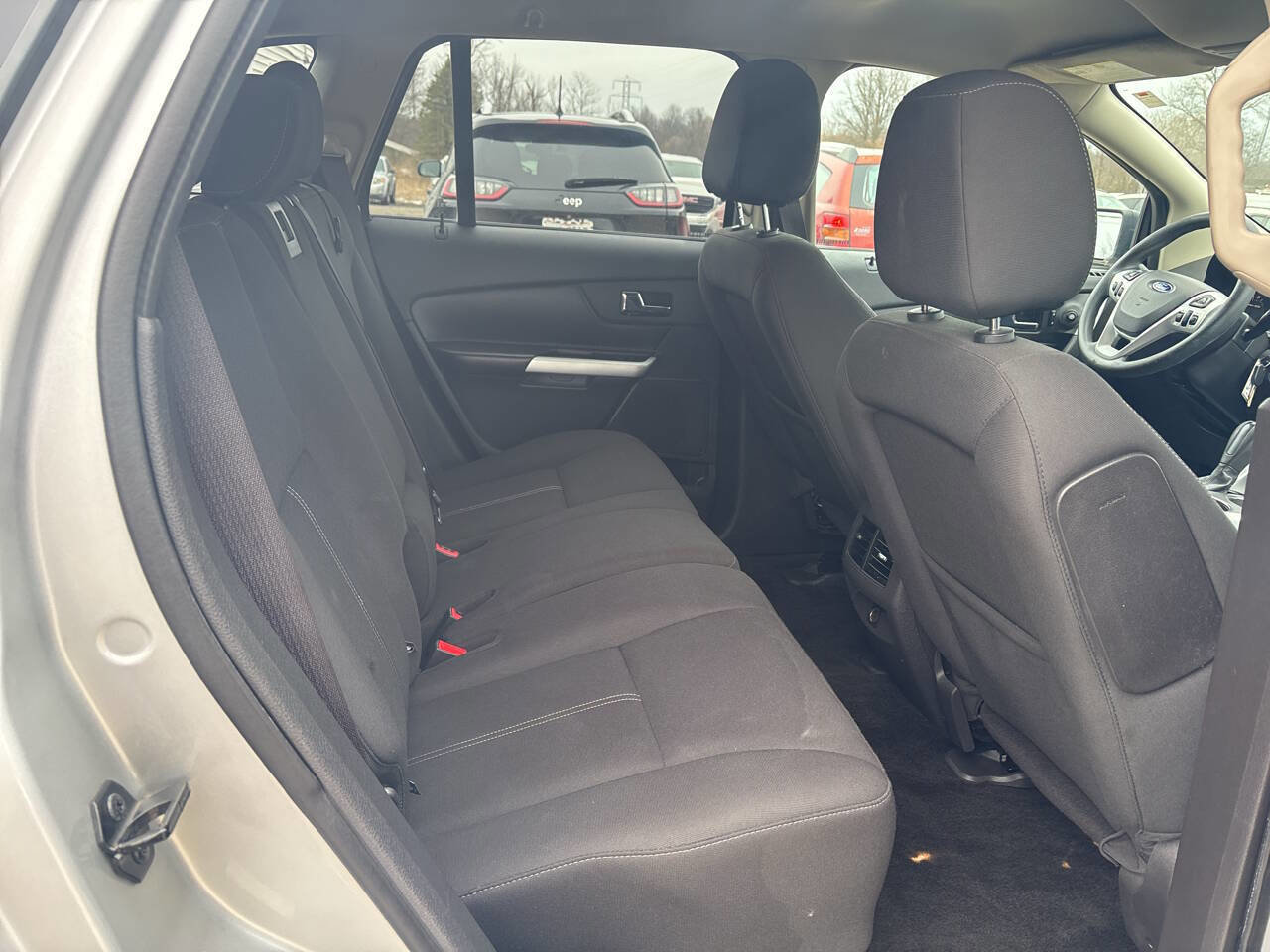 Used 2013 Ford Edge SE FWD image 16
