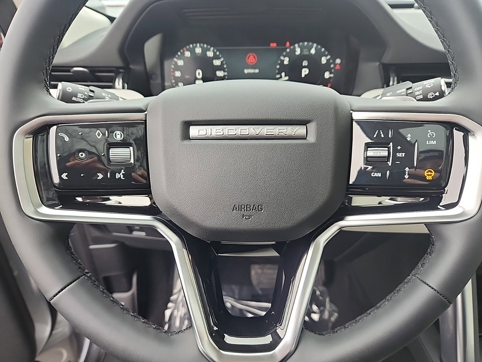 Certified 2025 Land Rover Discovery Sport S image 18