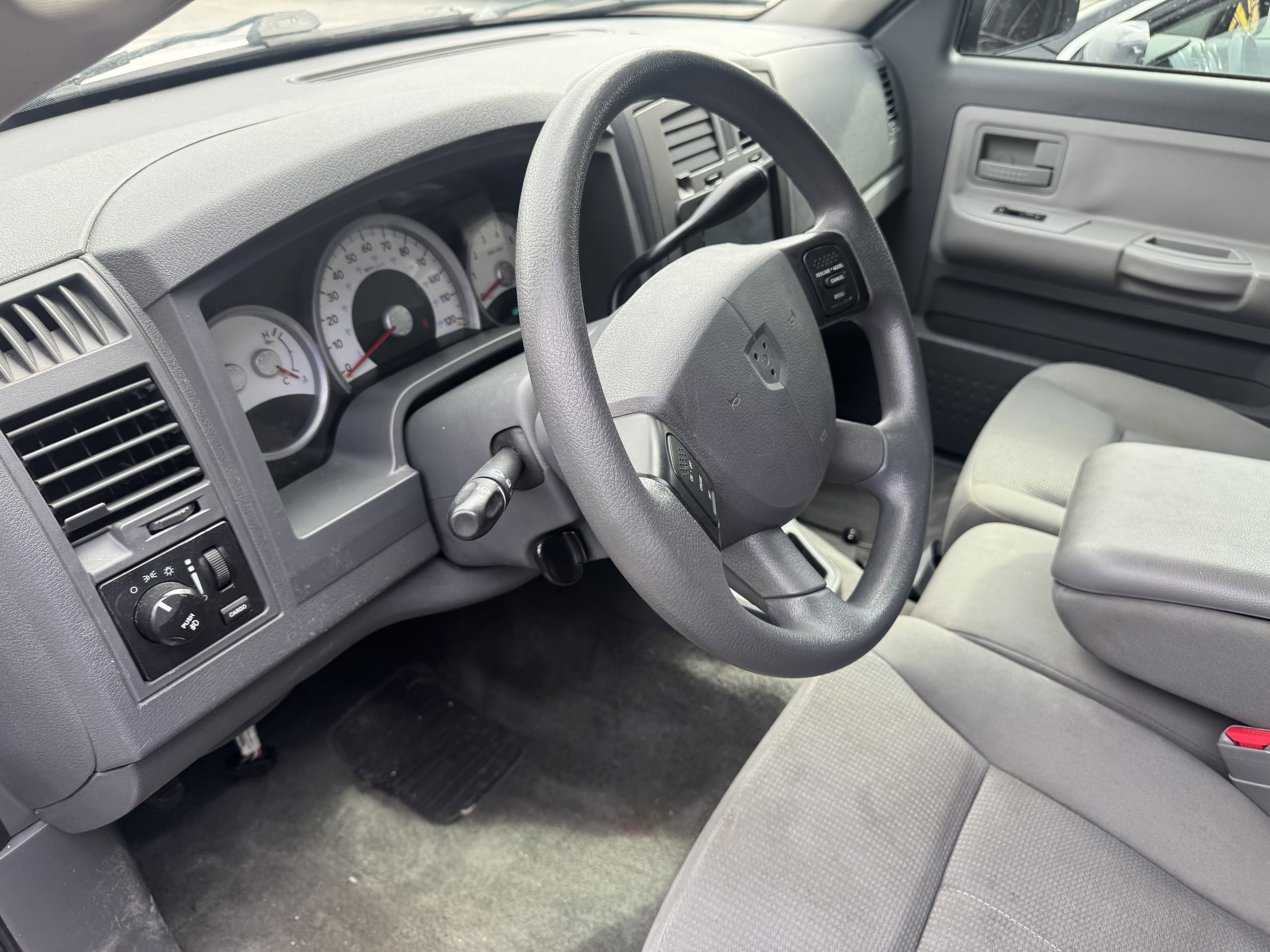 Used 2006 Dodge Dakota SLT image 10