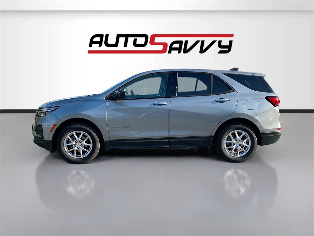 Used 2024 Chevrolet Equinox LS w/ LS Convenience Package image 4