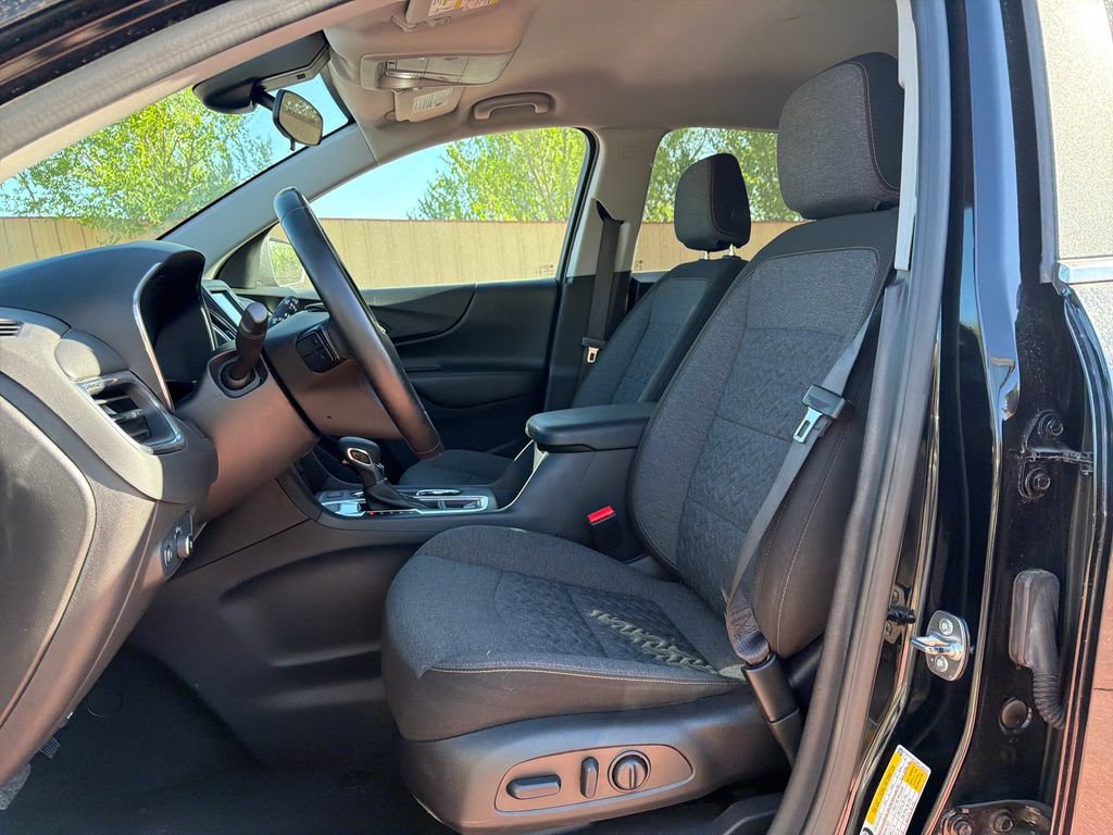 Used 2024 Chevrolet Equinox LT AWD/4WD image 12