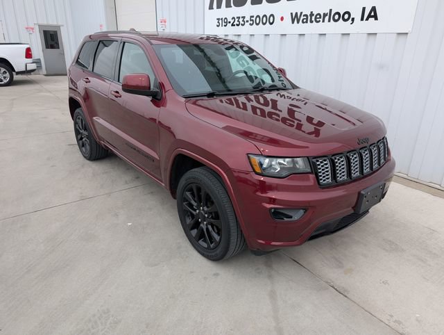 Used 2019 Jeep Grand Cherokee Altitude AWD/4WD image 7