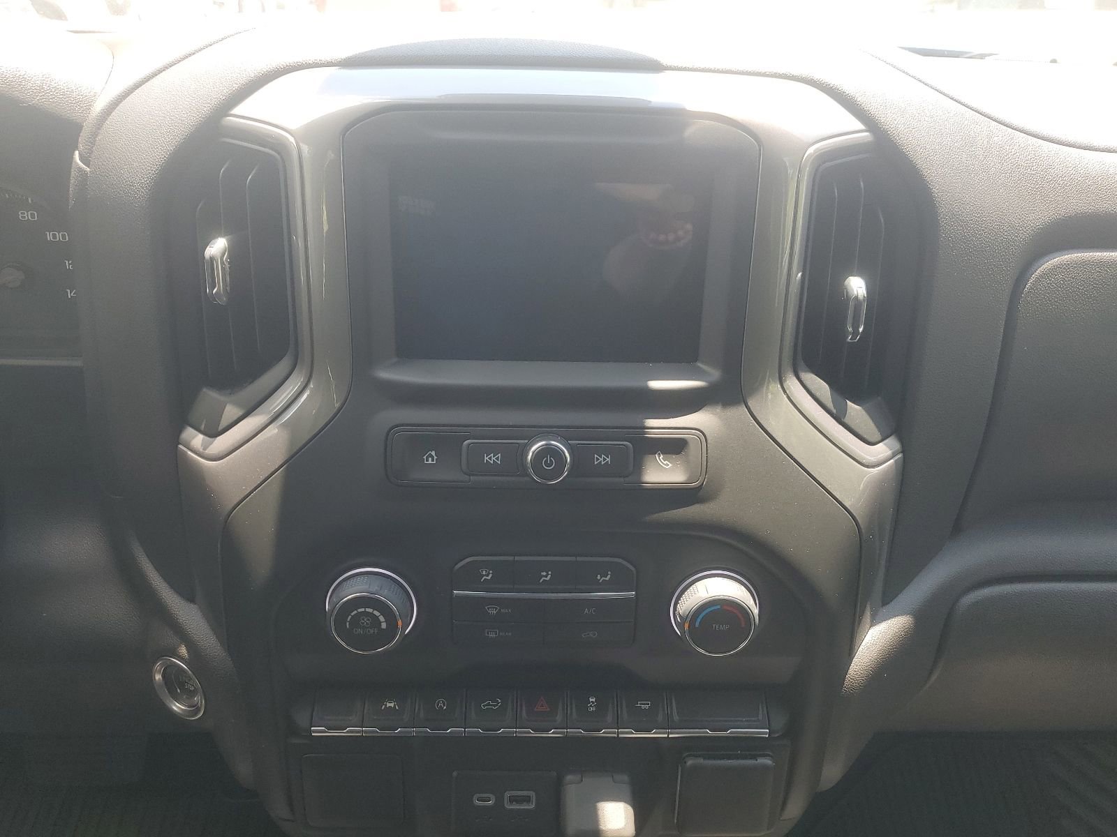 Used 2022 Chevrolet Silverado 1500 Custom RWD image 10