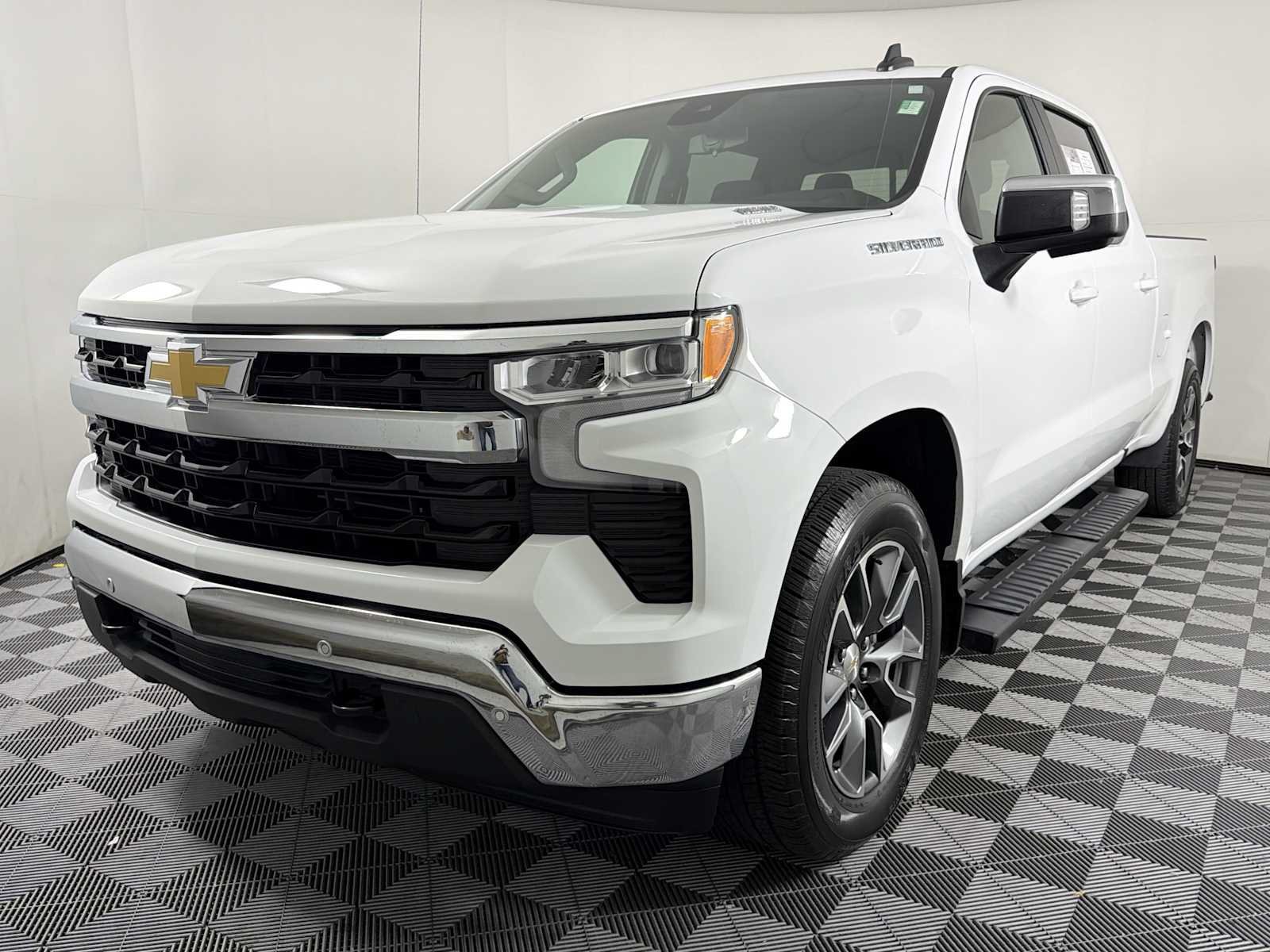 Certified 2025 Chevrolet Silverado 1500 LT w/ All Star Edition Plus RWD image 3