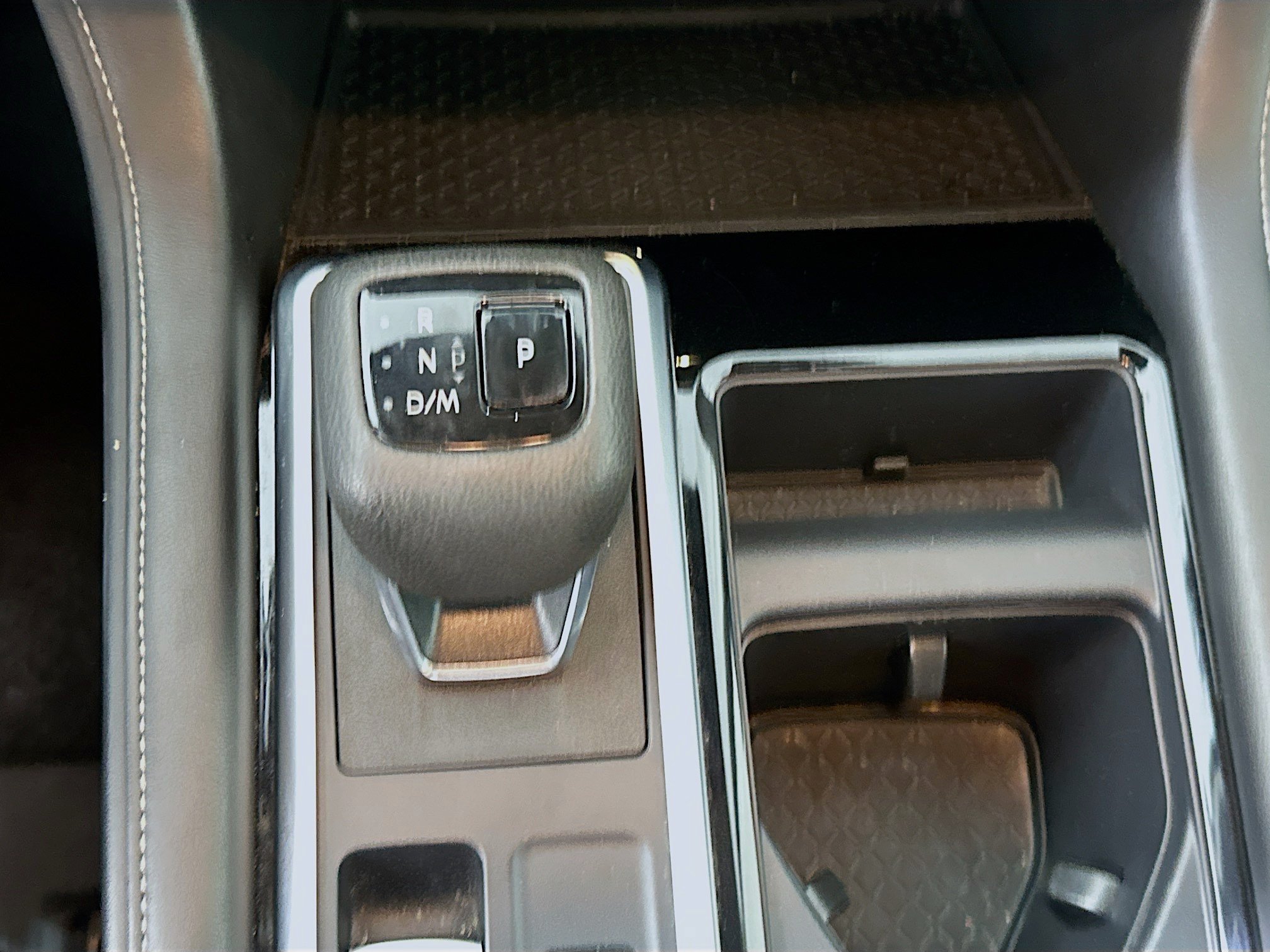 Used 2025 Nissan Pathfinder SV AWD/4WD image 23