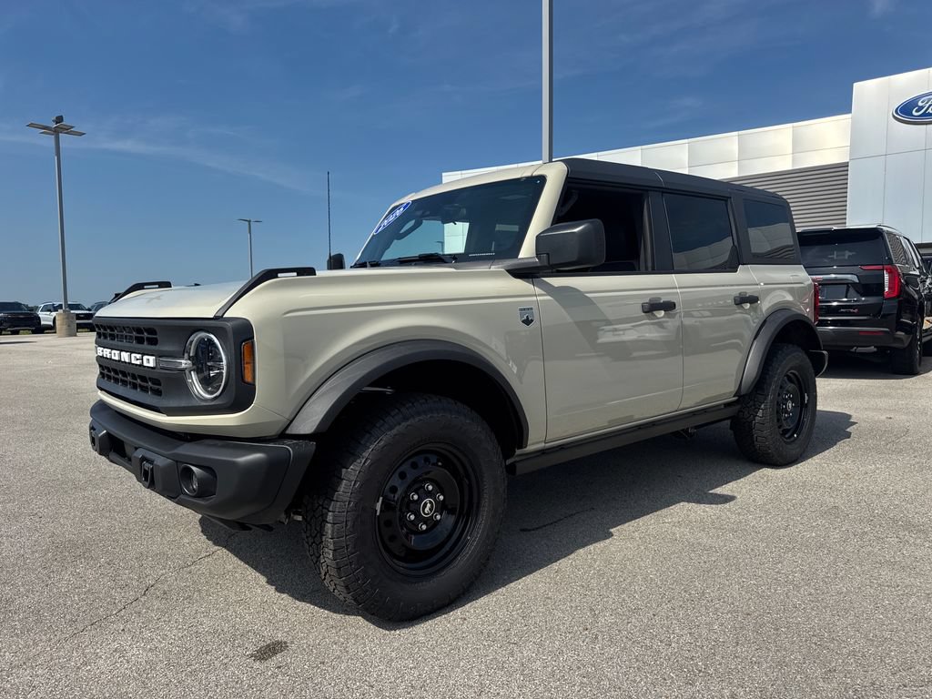 New 2026 Ford Bronco Big Bend w/ Black Diamond Package AWD/4WD image 2