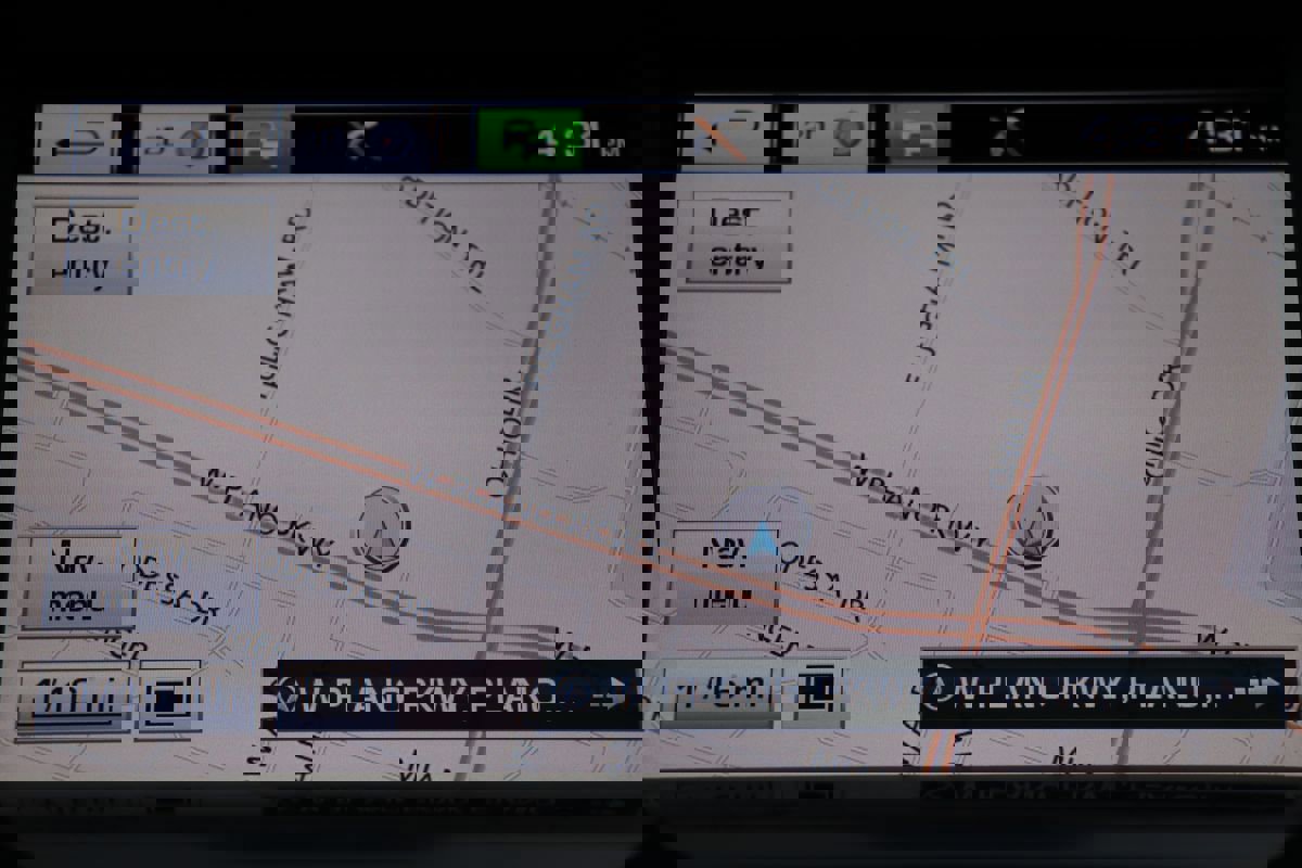 Used 2016 Land Rover LR4 HSE image 19