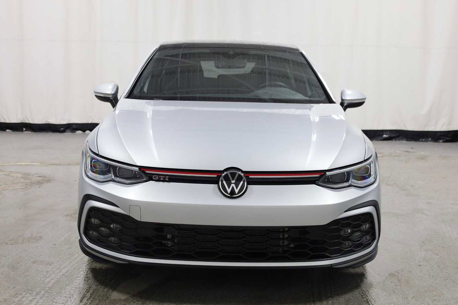 Used 2022 Volkswagen GTI SE image 14