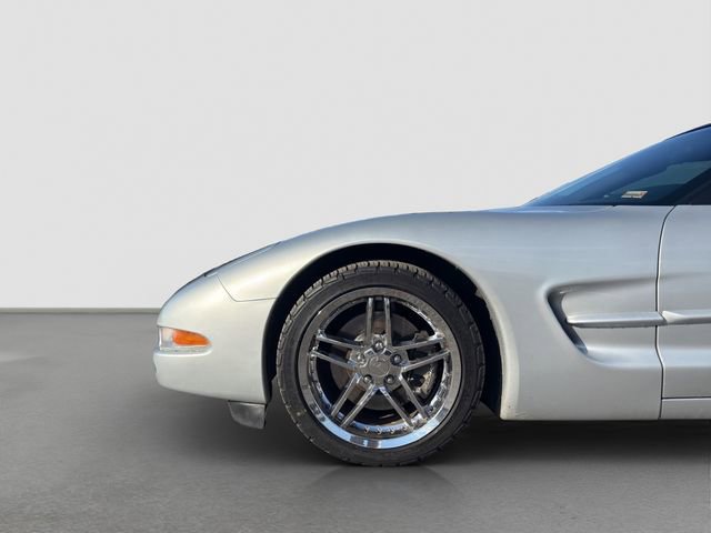 Used 2000 Chevrolet Corvette Convertible image 16