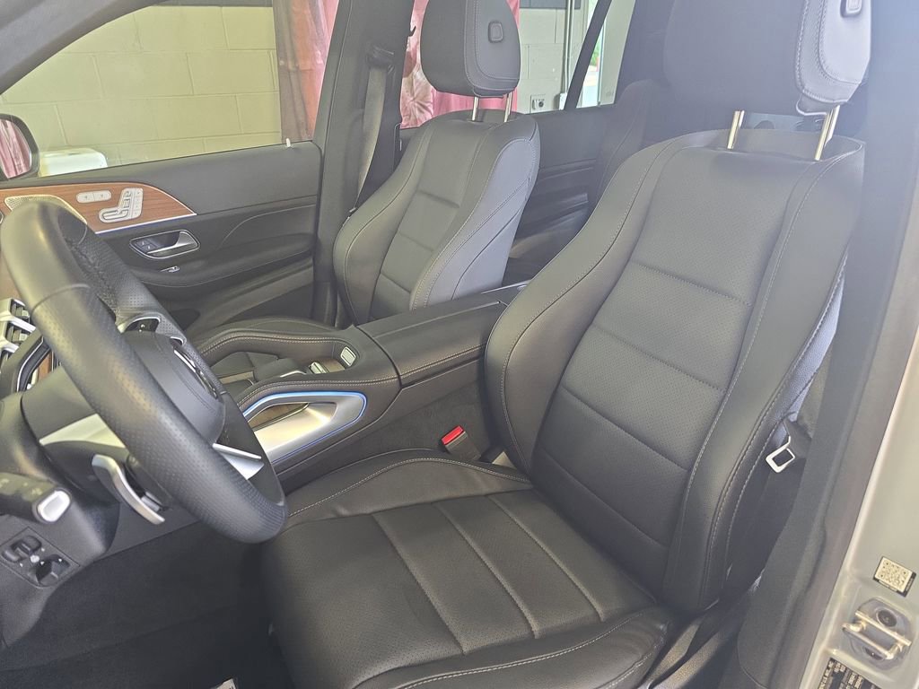 Certified 2025 Mercedes-Benz GLS 450 4MATIC image 19