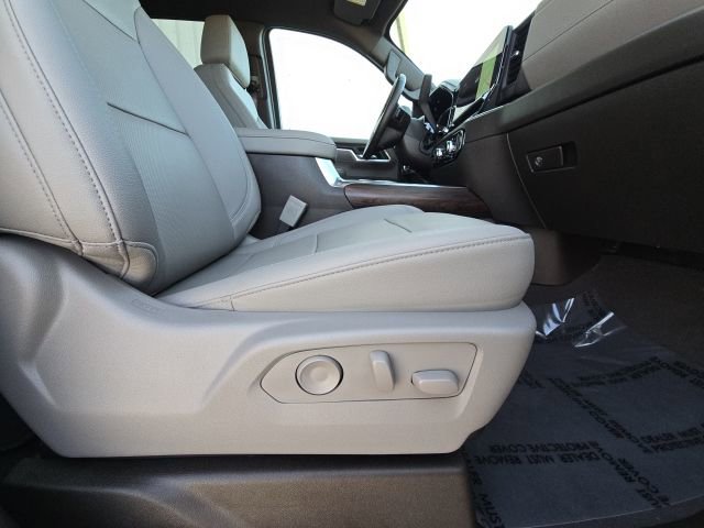 Used 2024 GMC Sierra 2500 SLT w/ SLT Premium Package image 20