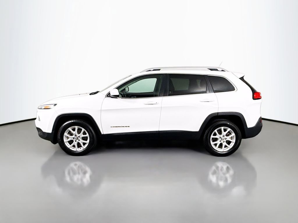 Used 2016 Jeep Cherokee Latitude AWD/4WD image 8