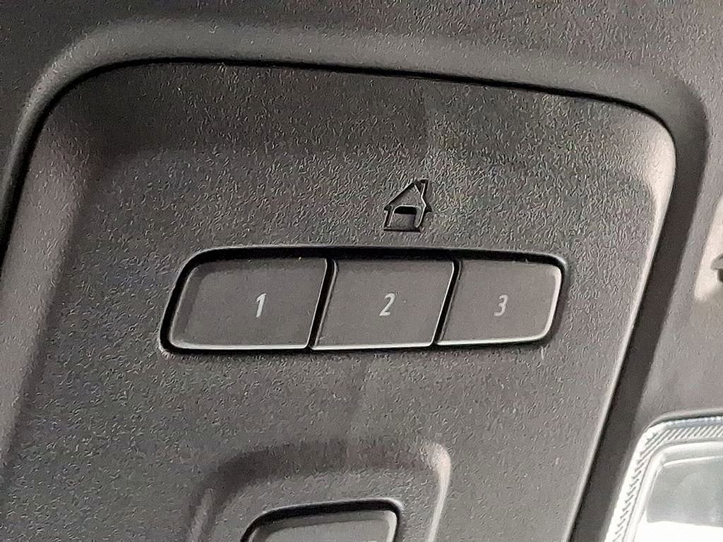 Used 2024 Chevrolet Suburban RST image 28