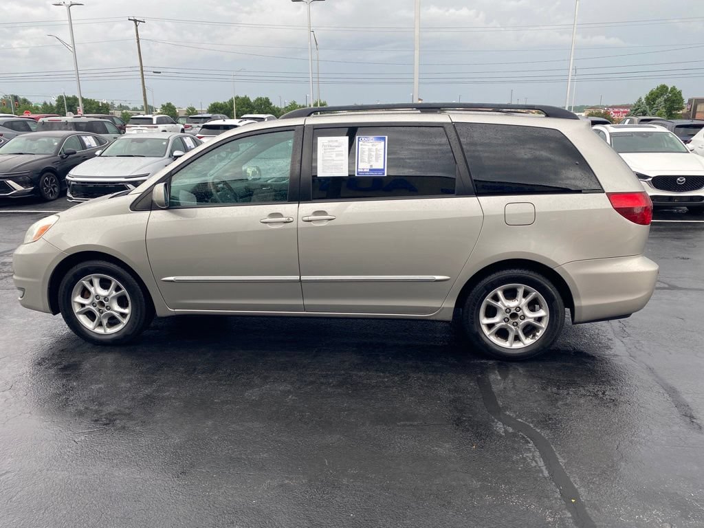 Used 2005 Toyota Sienna XLE Limited FWD image 4