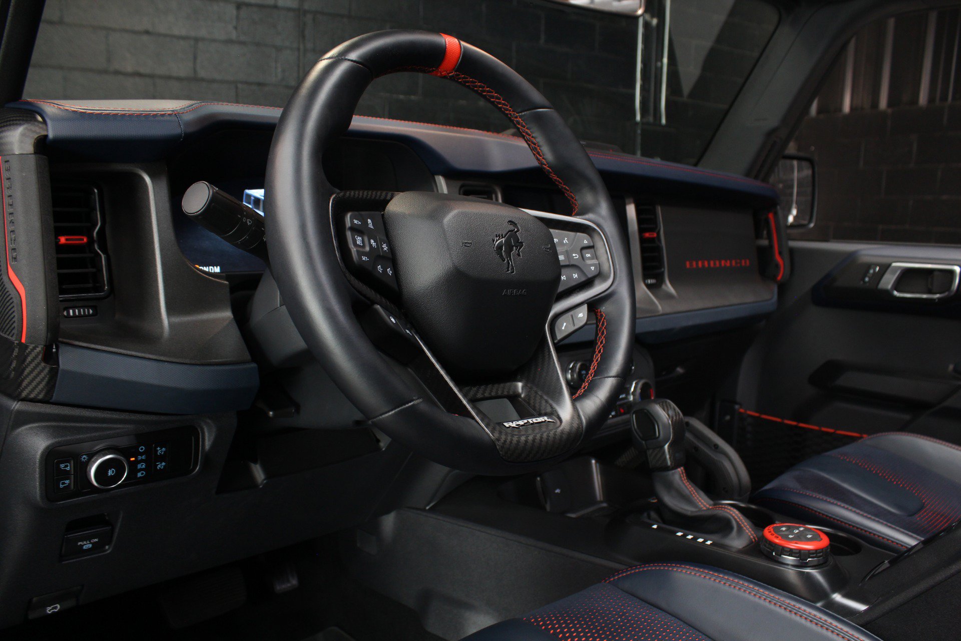 Used 2024 Ford Bronco Raptor w/ Interior Carbon Fiber Pack 6 AWD/4WD image 34