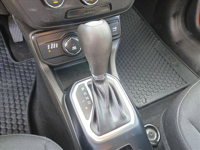 Used 2020 Jeep Renegade Sport AWD/4WD image 12