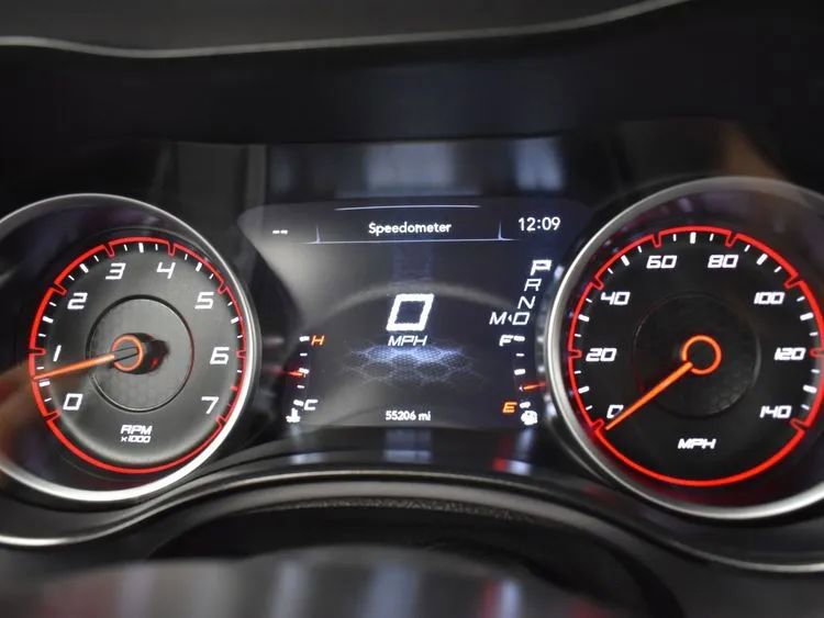 Used 2022 Dodge Charger SXT RWD image 25