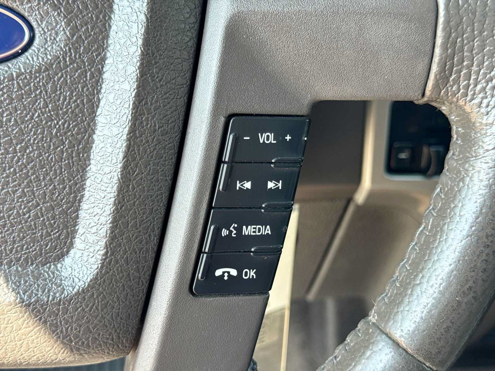 Used 2010 Ford F150 XLT AWD/4WD image 22