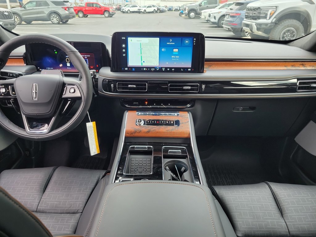 New 2026 Lincoln Aviator Black Label w/ Jet Appearance Package AWD/4WD image 11