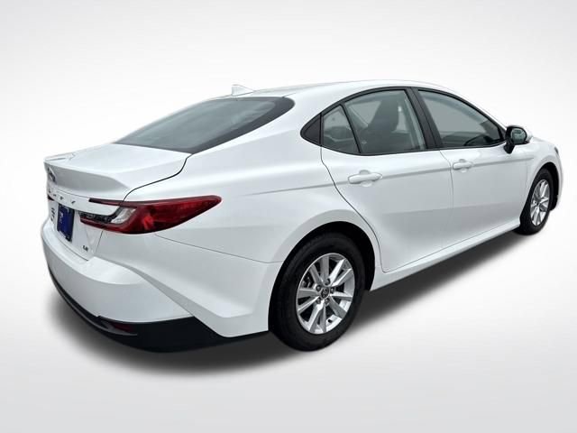 Used 2025 Toyota Camry LE FWD image 6