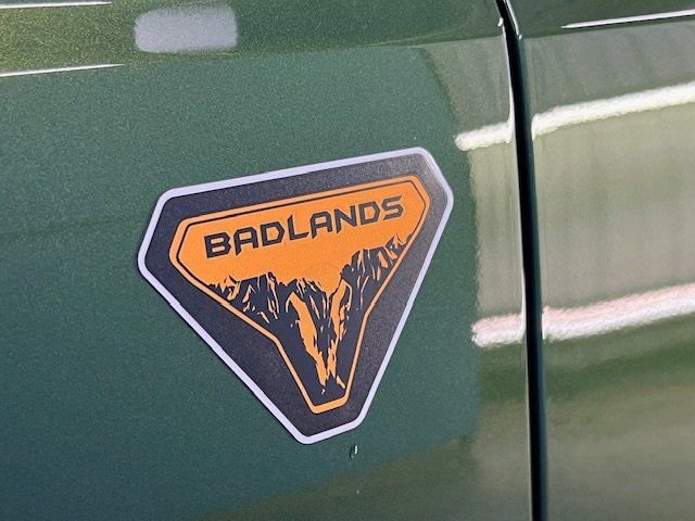 Used 2024 Ford Bronco Badlands image 35