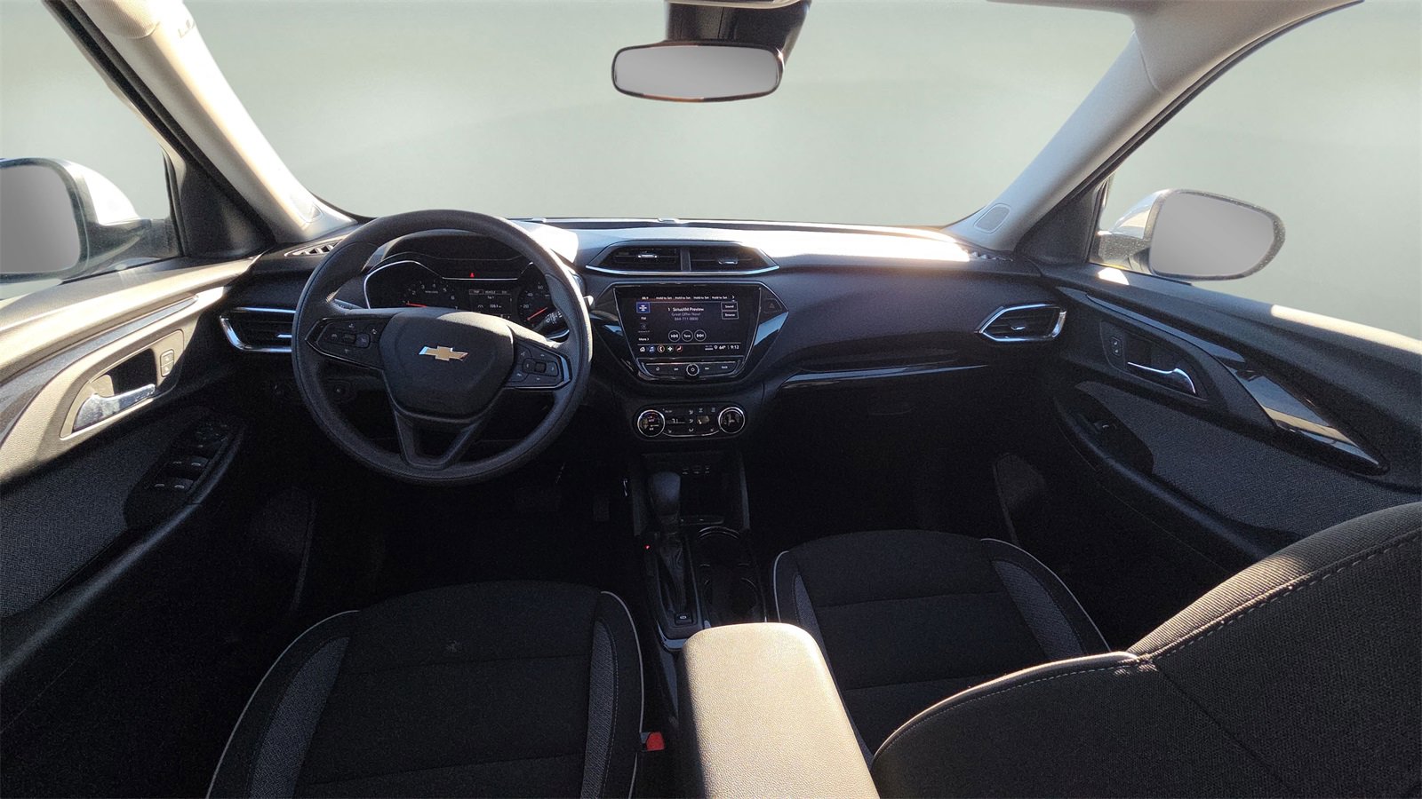 Used 2022 Chevrolet TrailBlazer LT w/ Convenience Package image 28