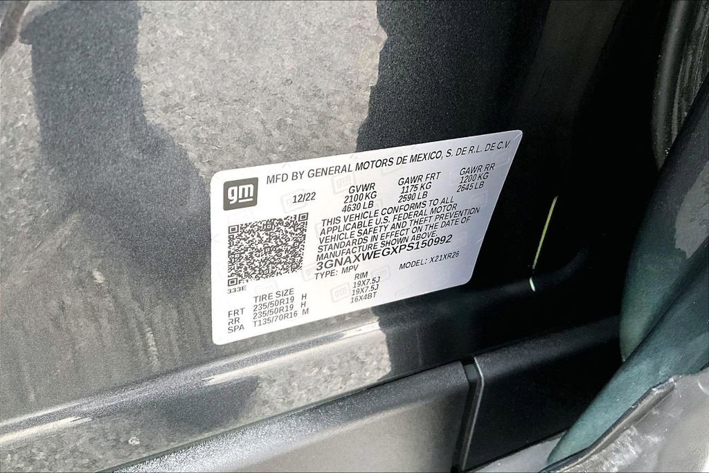 Used 2023 Chevrolet Equinox RS w/ RS Leather Package image 32