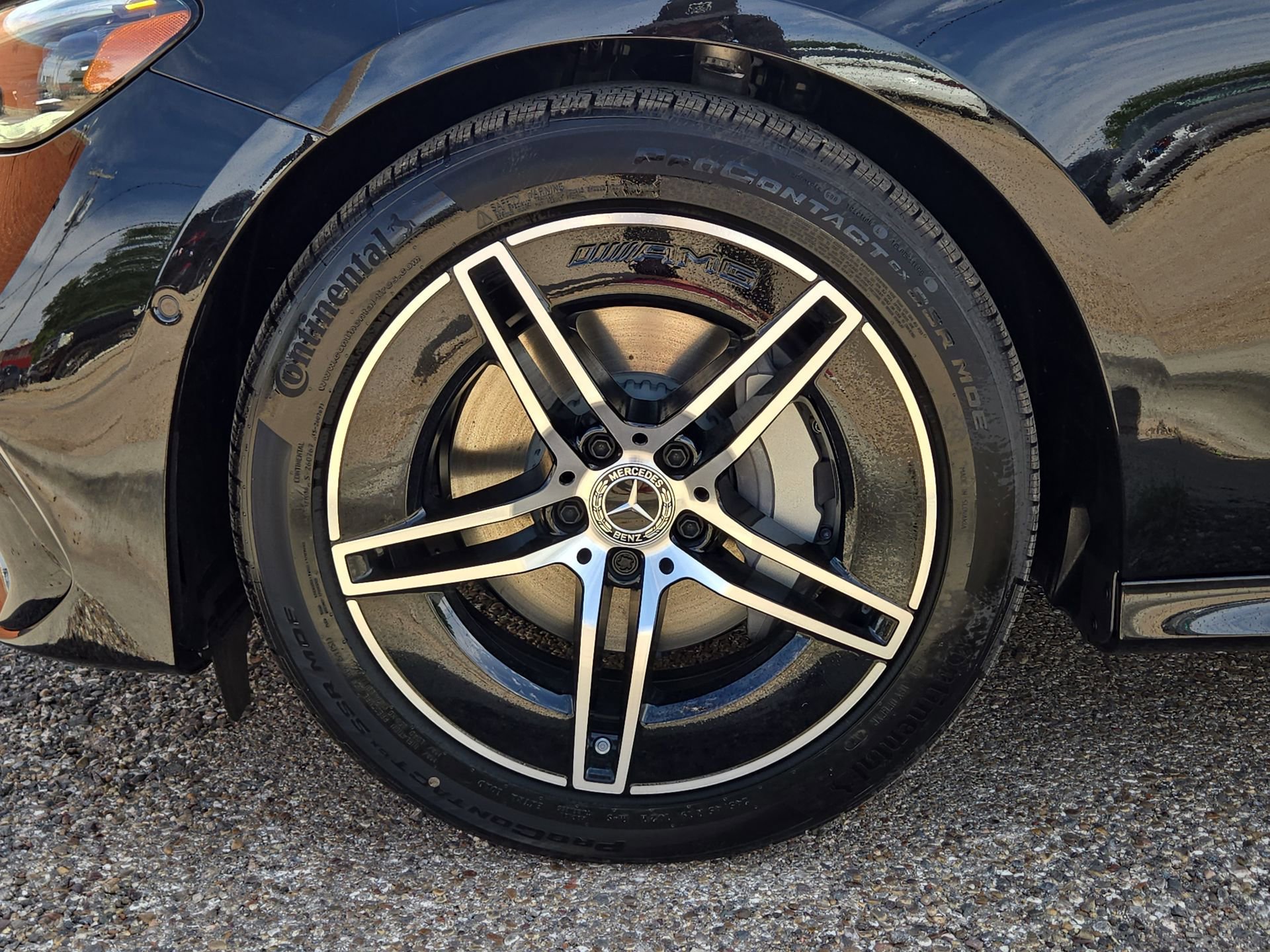 New 2025 Mercedes-Benz E 350 4MATIC Sedan image 11